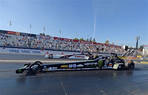 nhra qualifying today.
